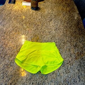 Lululemon speed up lined shorts 2.5